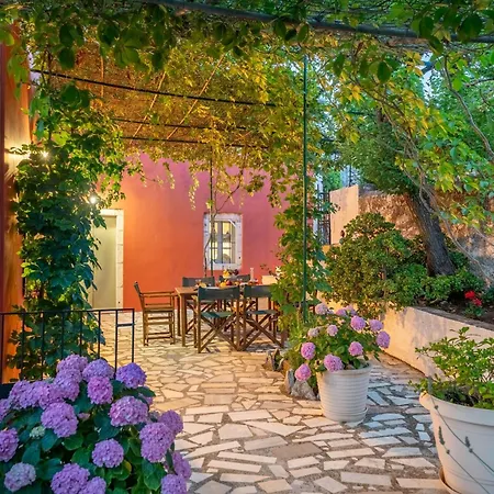 Stavros * פיסקרדו