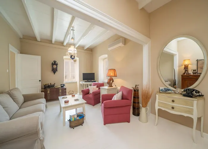 Βίλα σταύρος *