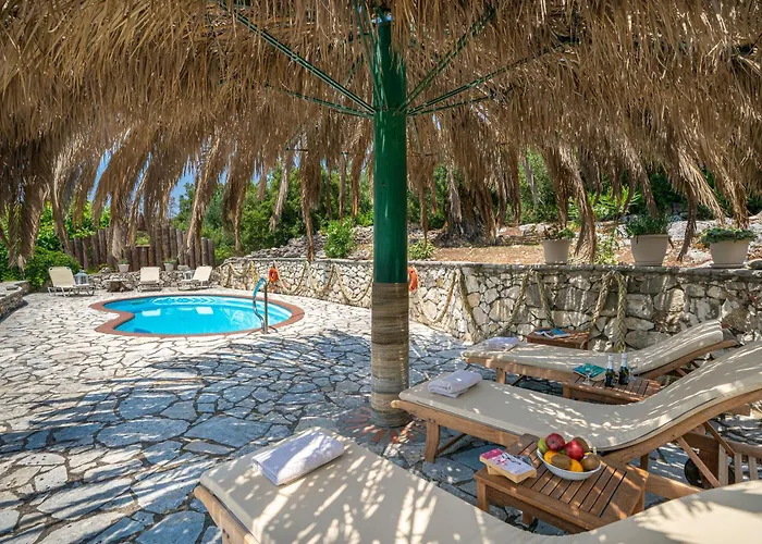 σταύρος Βίλα *